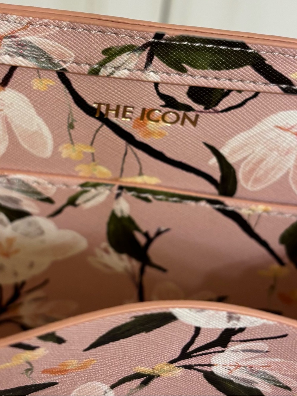 Ted Baker London The Icon tote in magnolia print - NWT - Picture 6 of 7